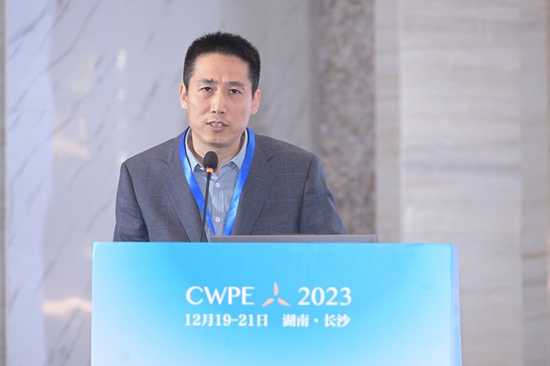 中國電力科學研究院新能源研究中心科室主任王瑞明發(fā)表《構(gòu)網(wǎng)型風電機組并網(wǎng)技術(shù)探討》演講
